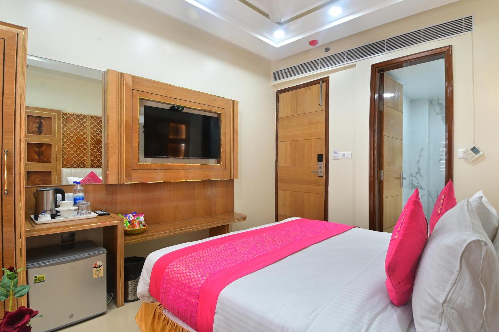 Hotel Gold Palace - 03 Mins Walk From New Delhi Railway Station Ngoại thất bức ảnh