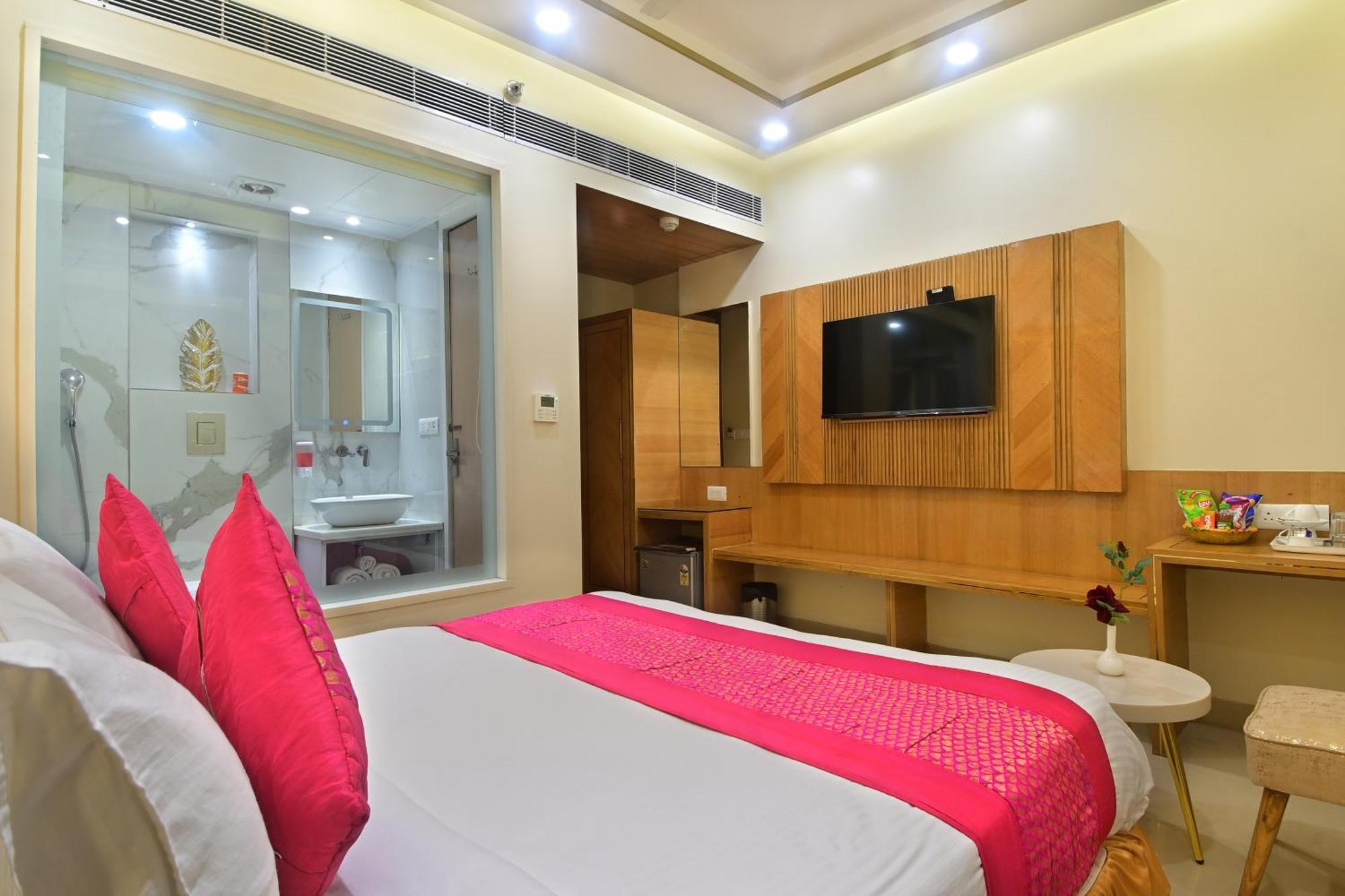 Hotel Gold Palace - 03 Mins Walk From New Delhi Railway Station Ngoại thất bức ảnh