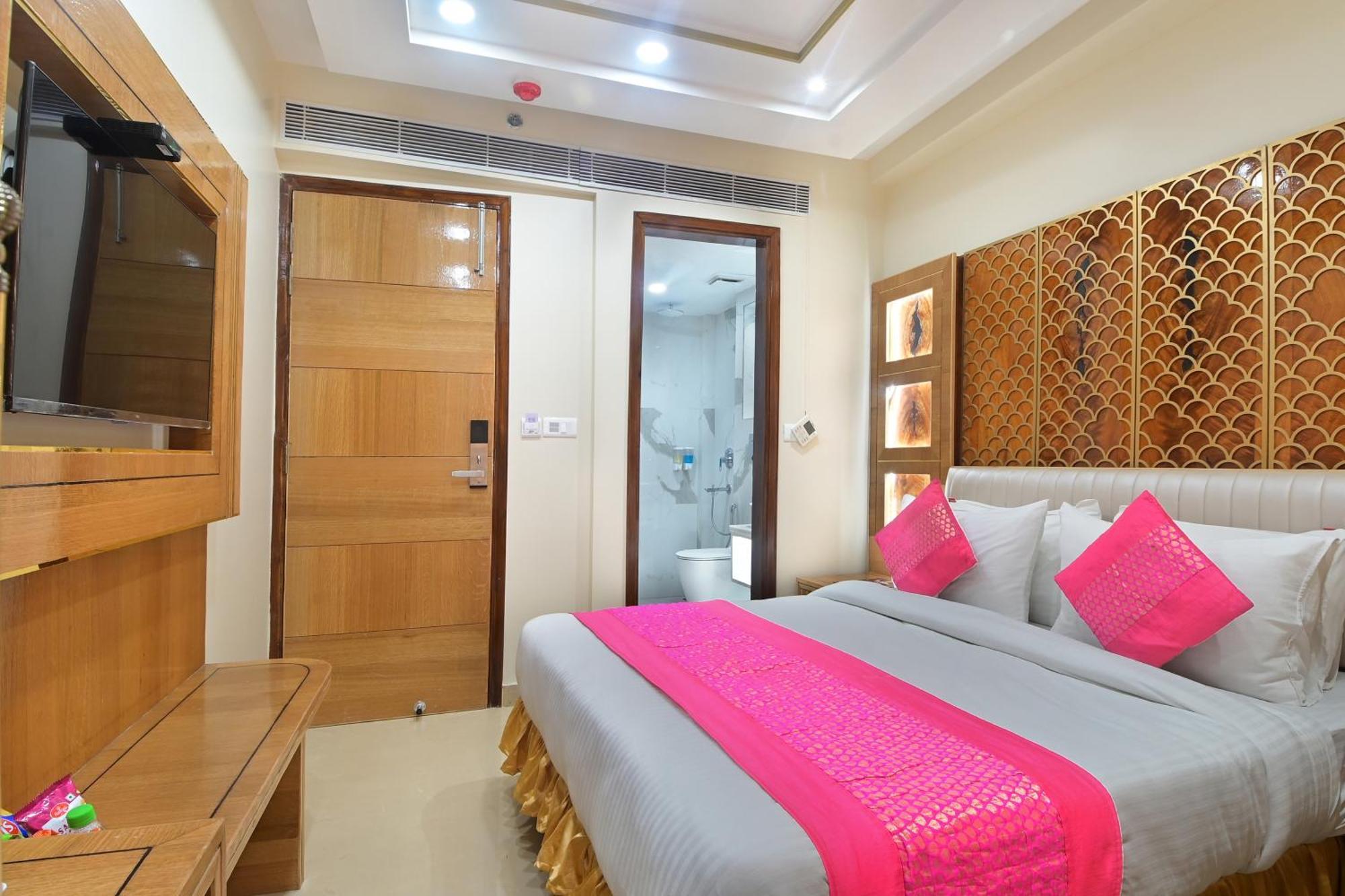 Hotel Gold Palace - 03 Mins Walk From New Delhi Railway Station Ngoại thất bức ảnh
