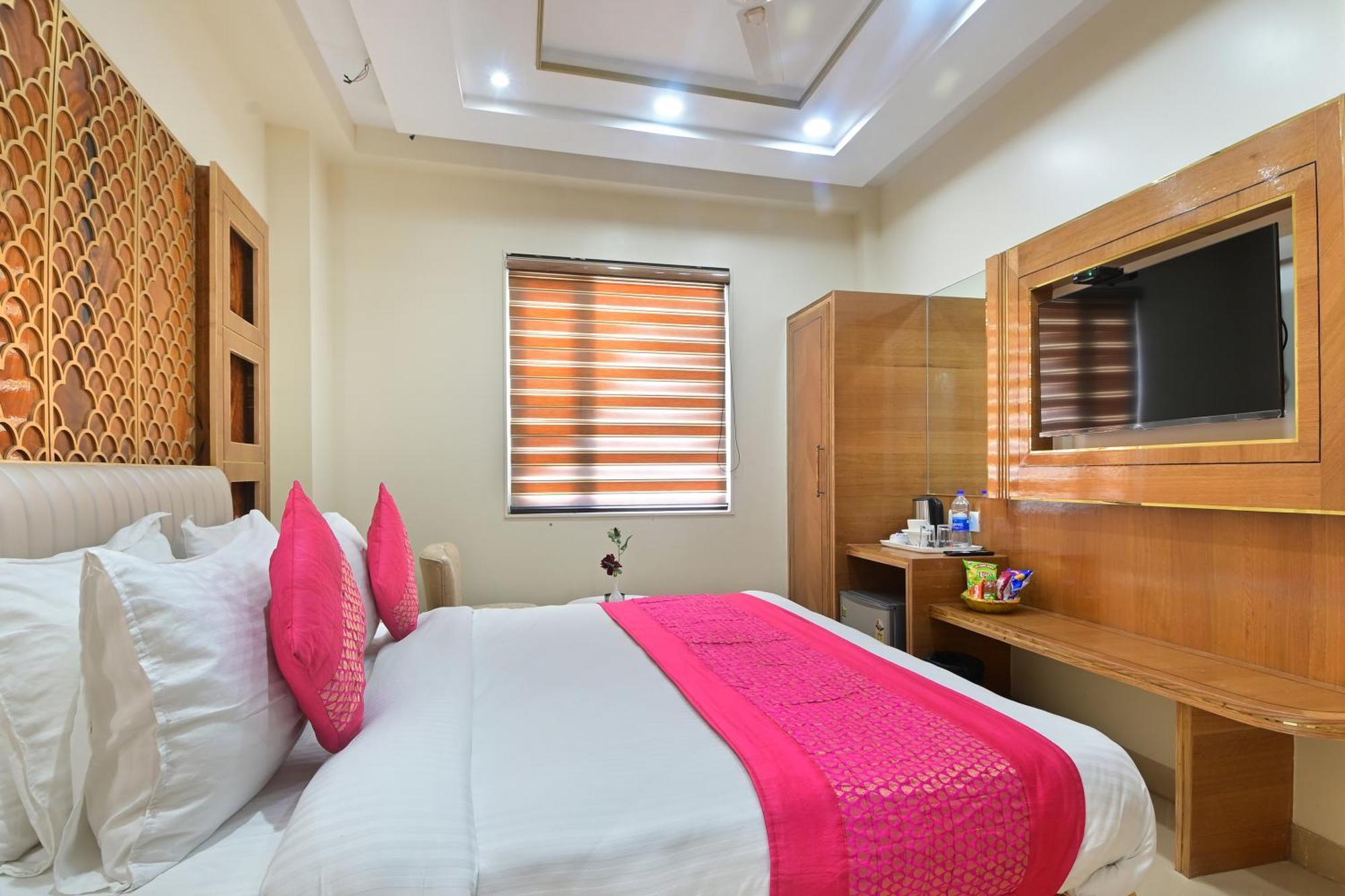Hotel Gold Palace - 03 Mins Walk From New Delhi Railway Station Ngoại thất bức ảnh