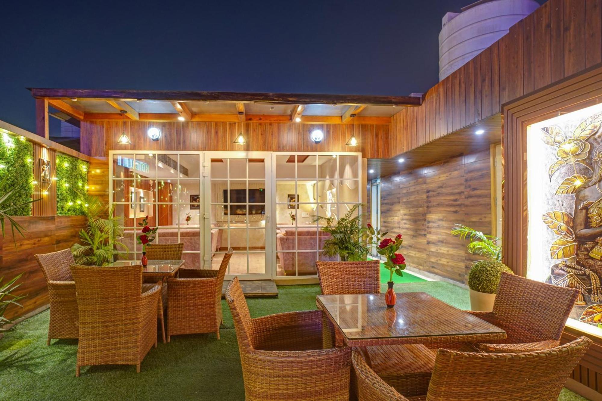 Hotel Gold Palace - 03 Mins Walk From New Delhi Railway Station Ngoại thất bức ảnh