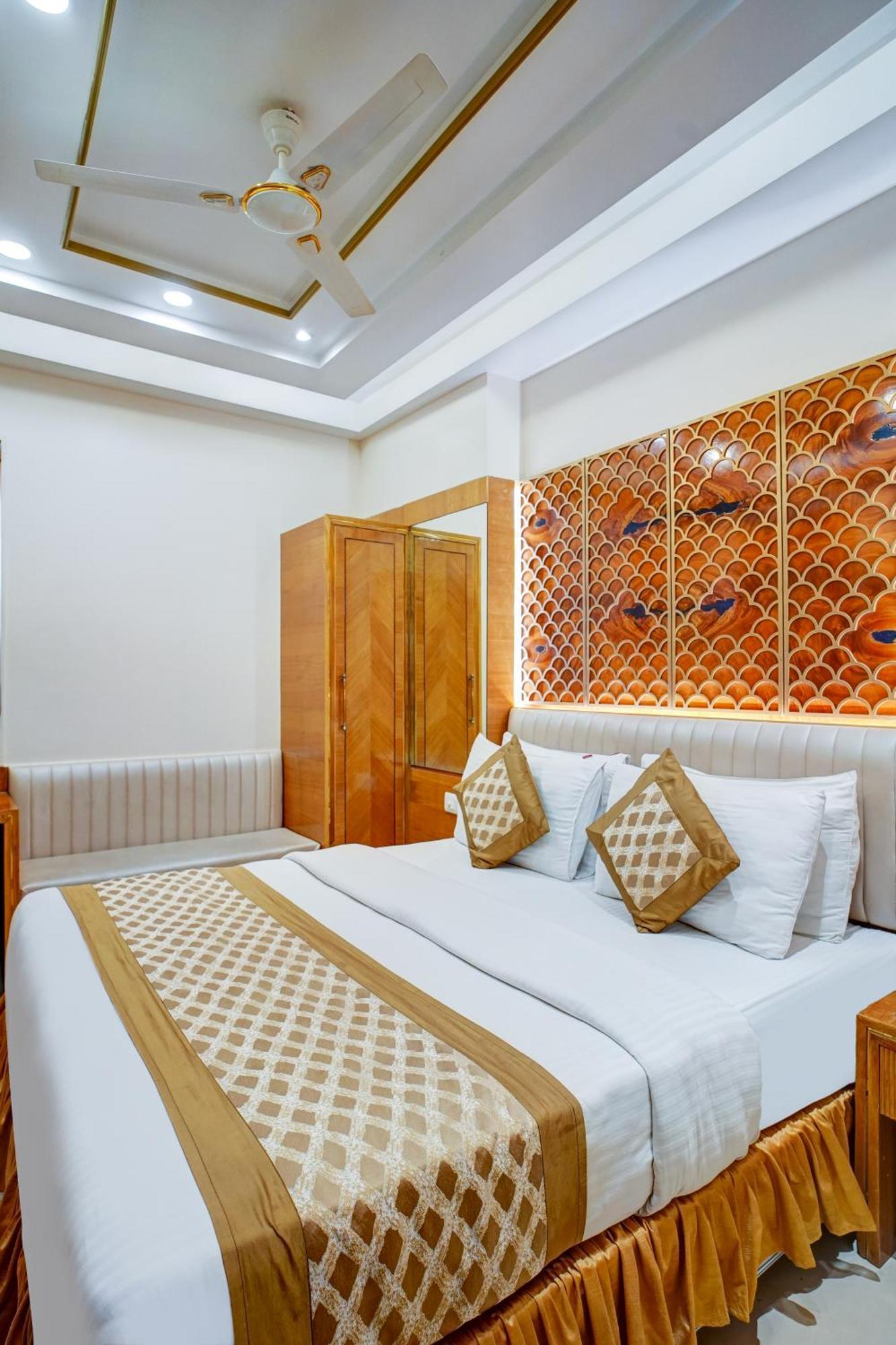 Hotel Gold Palace - 03 Mins Walk From New Delhi Railway Station Ngoại thất bức ảnh