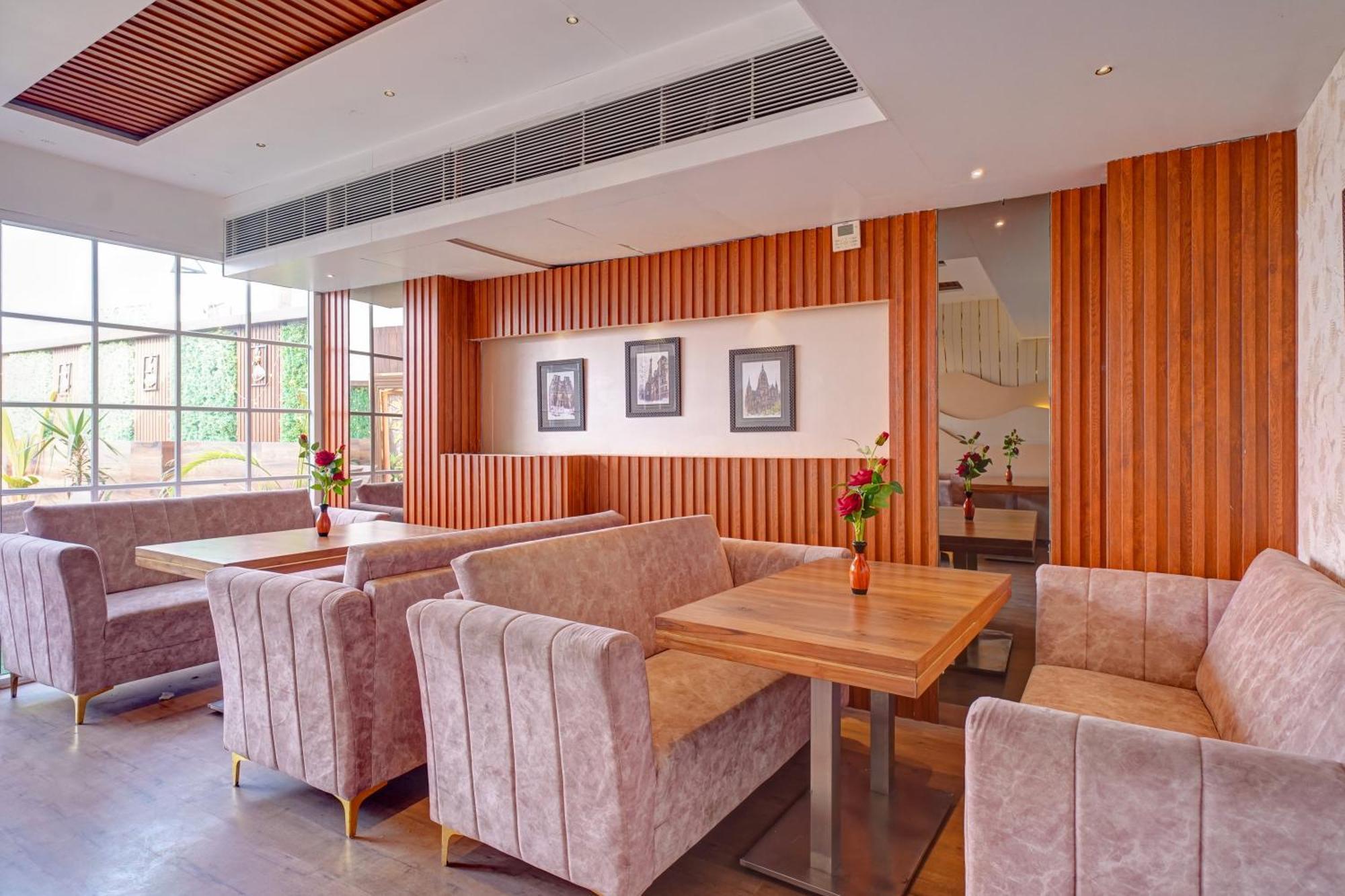Hotel Gold Palace - 03 Mins Walk From New Delhi Railway Station Ngoại thất bức ảnh