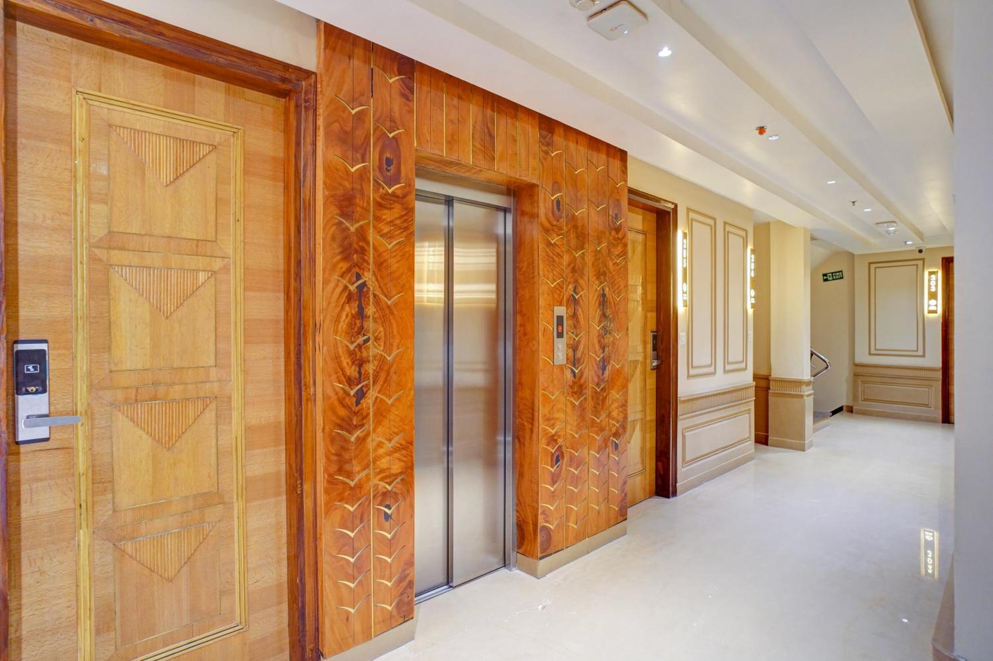 Hotel Gold Palace - 03 Mins Walk From New Delhi Railway Station Ngoại thất bức ảnh