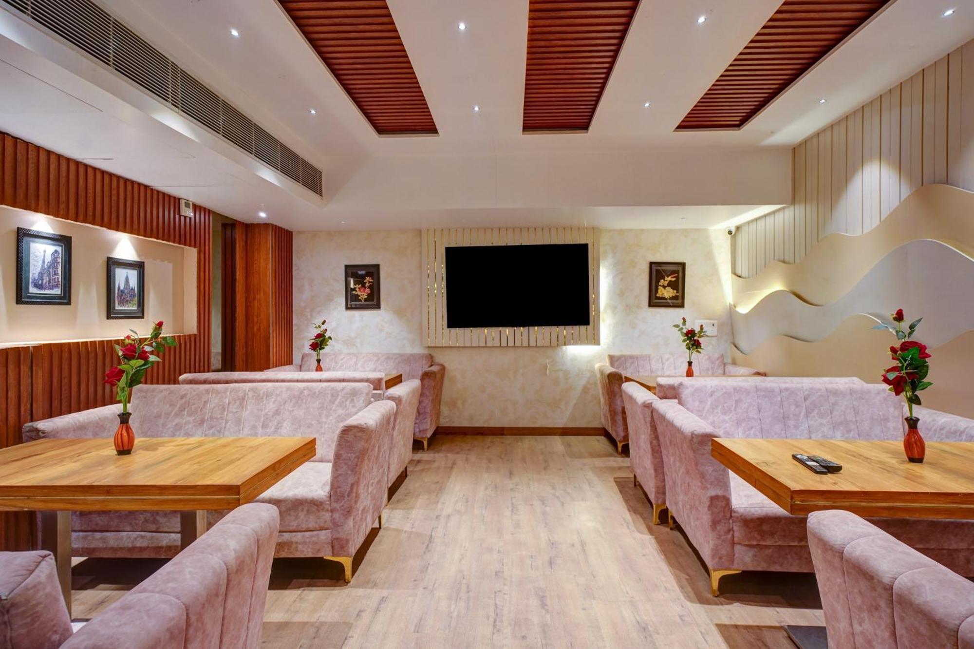 Hotel Gold Palace - 03 Mins Walk From New Delhi Railway Station Ngoại thất bức ảnh