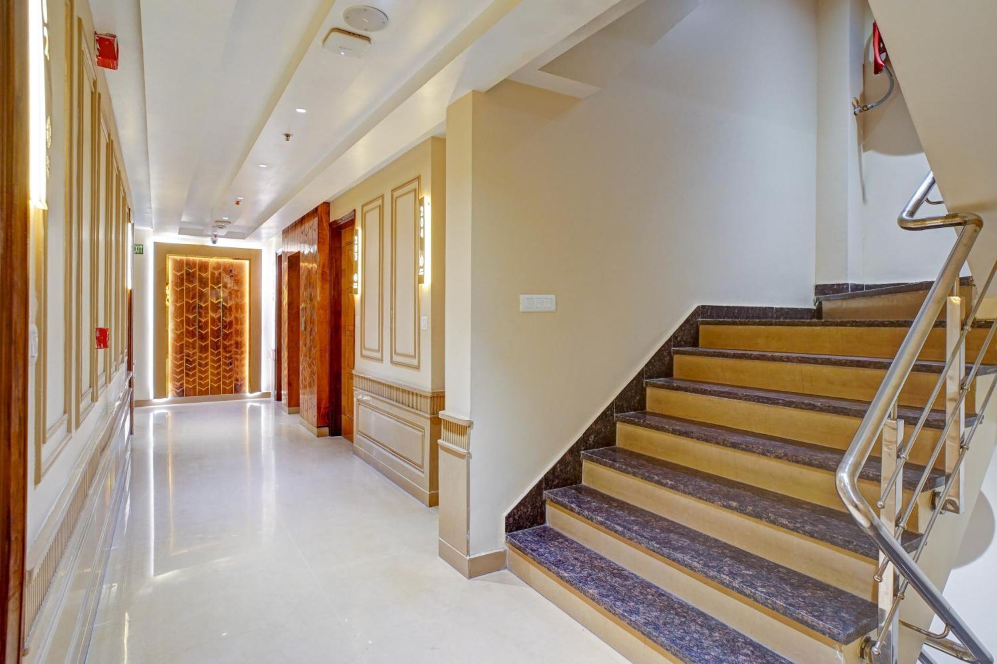 Hotel Gold Palace - 03 Mins Walk From New Delhi Railway Station Ngoại thất bức ảnh