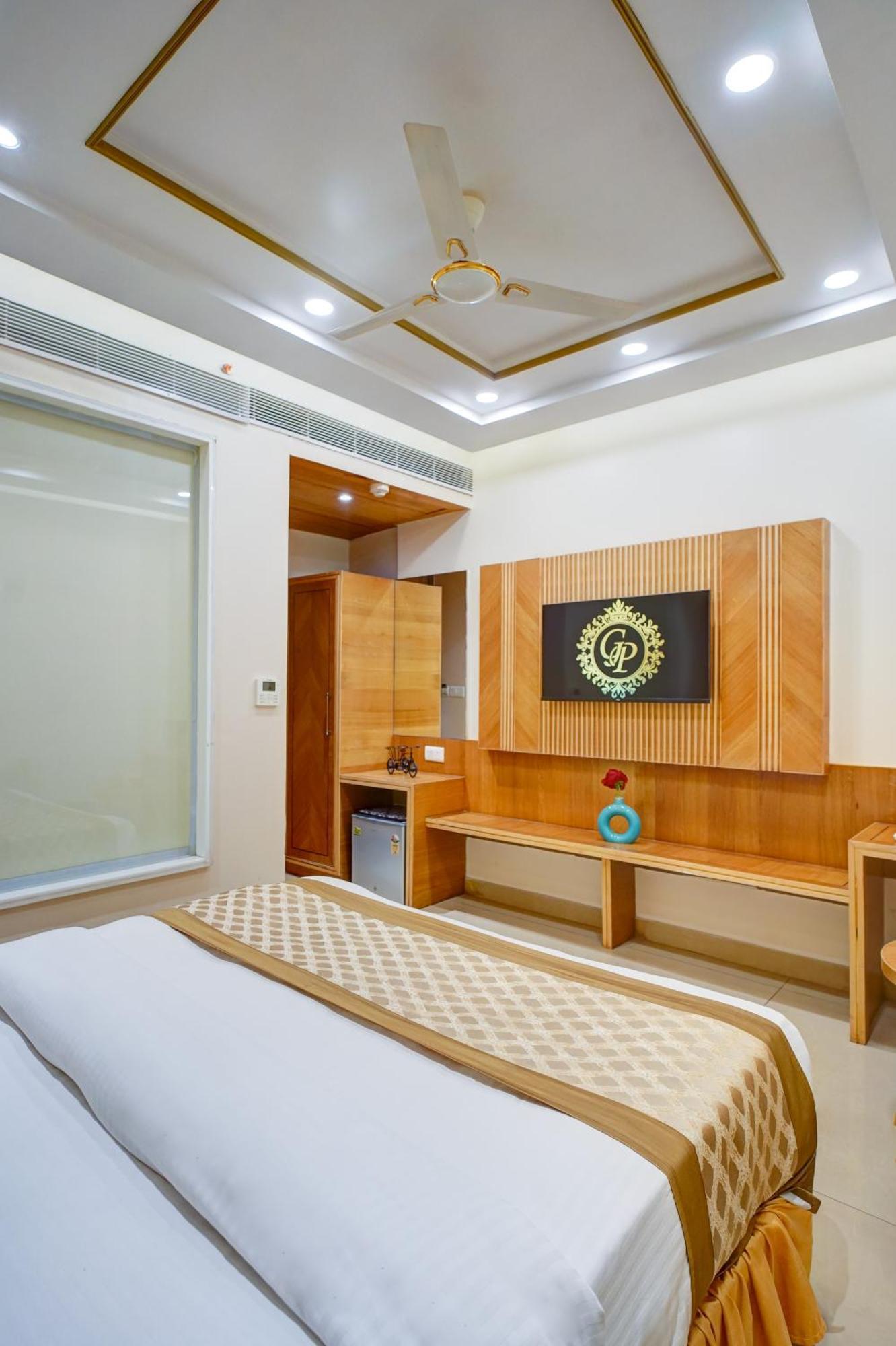 Hotel Gold Palace - 03 Mins Walk From New Delhi Railway Station Ngoại thất bức ảnh