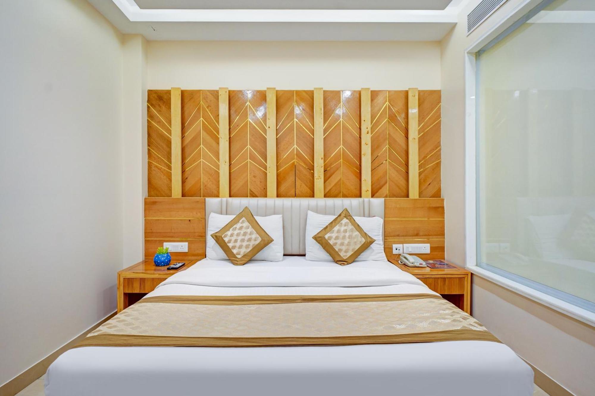 Hotel Gold Palace - 03 Mins Walk From New Delhi Railway Station Ngoại thất bức ảnh
